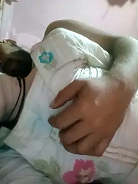 Lusty Annu online show from April 20, 6:09 pm