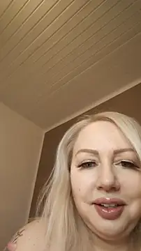 MarinaMargo online show from December 3, 9:57 pm