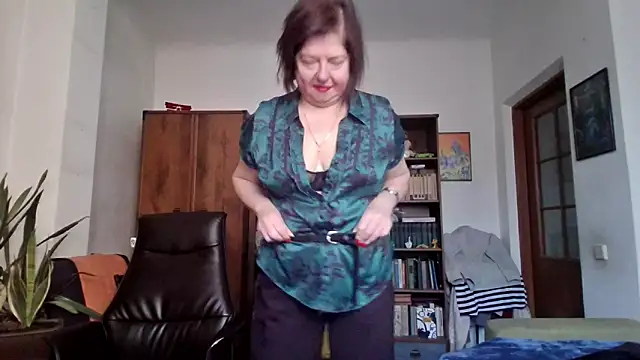 Snapshot of Violet_Pulse chatting on January 17, 11:15 am Violet Pulse online show from January 17, 11:15 am