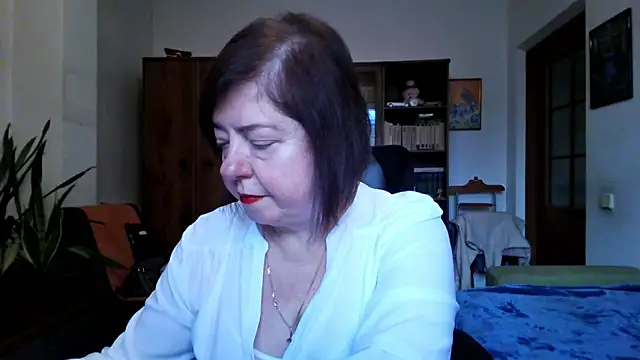 Snapshot of Violet_Pulse chatting on January 19, 12:53 pm Violet Pulse online show from January 19, 12:53 pm