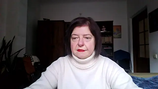 Snapshot of Violet_Pulse chatting on February 3, 7:24 am Violet Pulse online show from February 3, 7:24 am