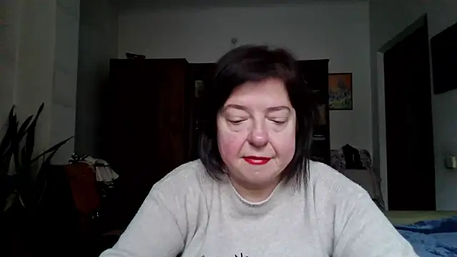 Snapshot of Violet_Pulse chatting on February 6, 10:29 am Violet Pulse online show from February 6, 10:29 am