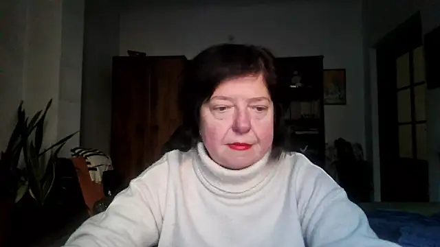 Snapshot of Violet_Pulse chatting on February 10, 1:26 pm Violet Pulse online show from February 10, 1:26 pm