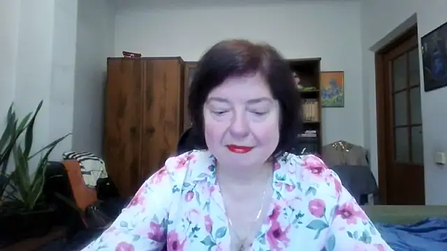 Snapshot of Violet_Pulse chatting on February 14, 12:13 pm Violet Pulse online show from February 14, 12:13 pm