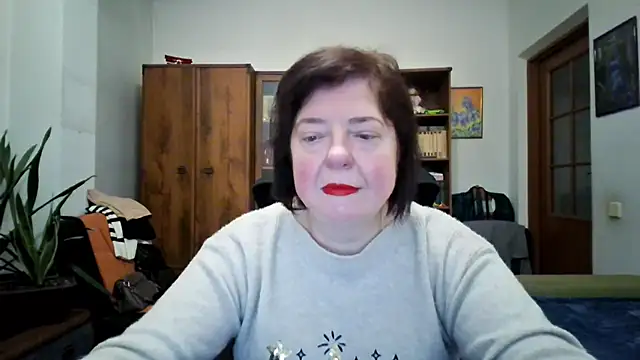 Snapshot of Violet_Pulse chatting on February 18, 1:51 pm Violet Pulse online show from February 18, 1:51 pm