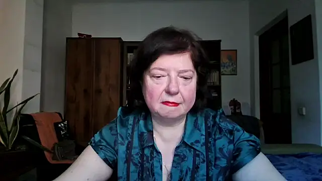 Snapshot of Violet_Pulse chatting on February 28, 12:39 pm Violet Pulse online show from February 28, 12:39 pm