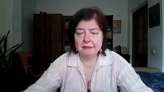 Violet Pulse online show from April 11, 8:40 am