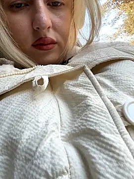 RonnieKiss online show from October 8, 2:42 am