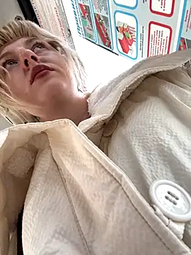 RonnieKiss online show from October 11, 4:22 am