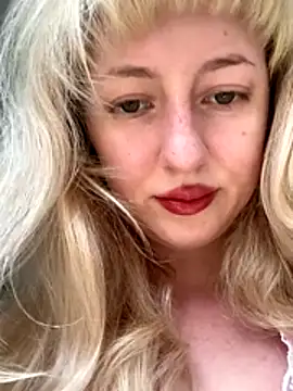 RonnieKiss online show from December 15, 3:55 am