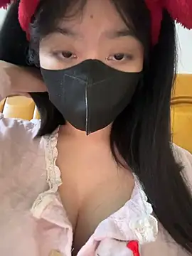 Snapshot of AZ37866 chatting on February 9, 1:37 pm AZ37866 online show from February 9, 1:37 pm