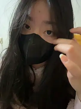 Snapshot of AZ37866 chatting on March 4, 1:50 pm AZ37866 online show from March 4, 1:50 pm