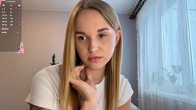 TanekaBoitel online show from January 12, 12:32 pm