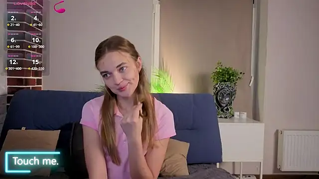 MarryLuz online show from November 17, 7:30 pm