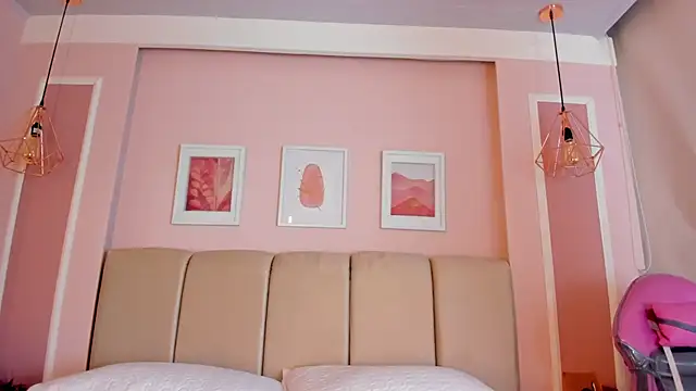 Sarah Reidd online show from October 31, 12:17 pm