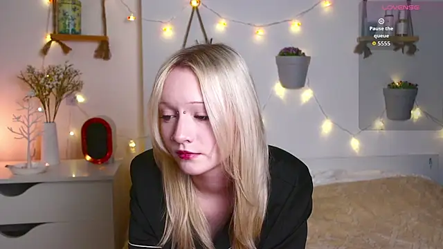 ArcticaRyder online show from September 28, 7:36 am
