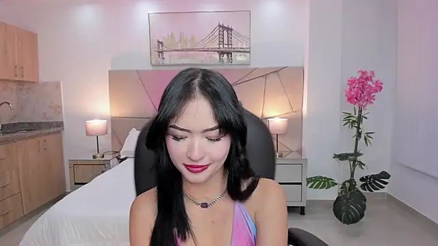 Alessia Yorks online show from October 1, 12:33 pm