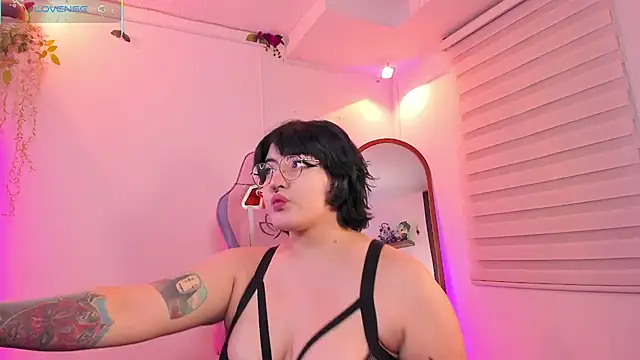 Berrykww  online show from September 29, 10:36 pm