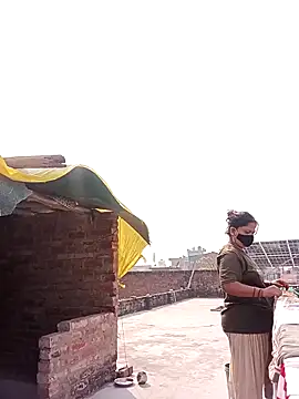 Snapshot of Mona_darling21 chatting on November 13, 6:12 am Mona darling21 online show from November 13, 6:12 am