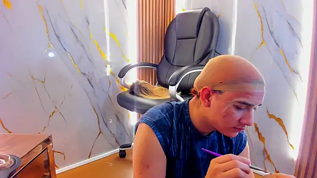 Marian Cristal online show from February 10, 3:54 am