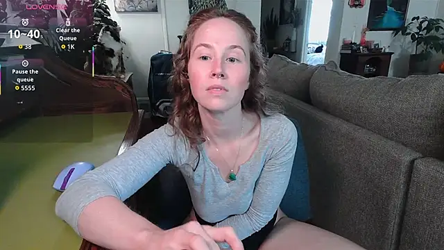 Snapshot of wutangwendy chatting on October 2, 9:00 pm wutangwendy online show from October 2, 9:00 pm