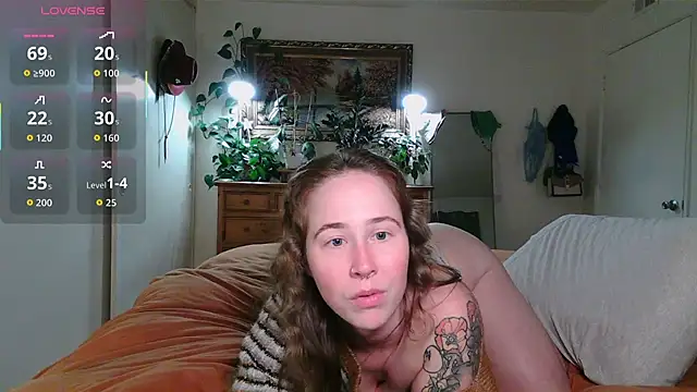 Snapshot of wutangwendy chatting on November 9, 1:48 am wutangwendy online show from November 9, 1:48 am