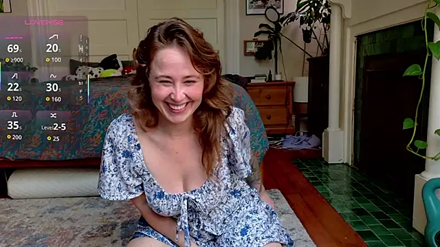Snapshot of wutangwendy chatting on June 1, 6:09 pm wutangwendy online show from June 1, 6:09 pm