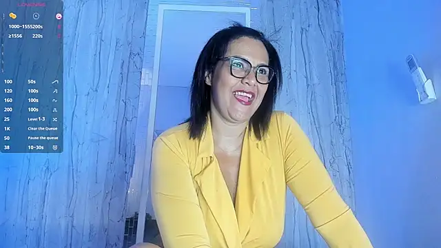 EmillyLim online show from October 16, 7:59 pm