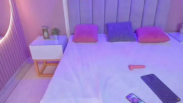 Snapshot of isa_vel chatting on November 6, 7:15 pm isa vel online show from November 6, 7:15 pm