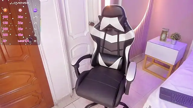 Snapshot of isa_vel chatting on November 18, 7:29 pm isa vel online show from November 18, 7:29 pm