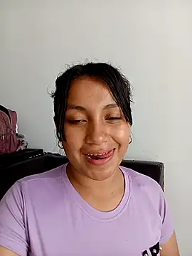 Snapshot of EllaCute_Young chatting on September 26, 8:24 pm EllaCute Young online show from September 26, 8:24 pm