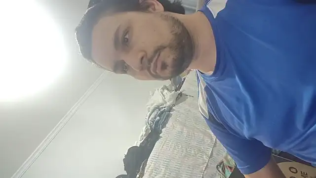 Snapshot of peterpancp chatting on December 2, 2:17 am peterpancp online show from December 2, 2:17 am