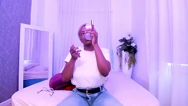 LolaJenkinss online show from October 17, 1:14 pm