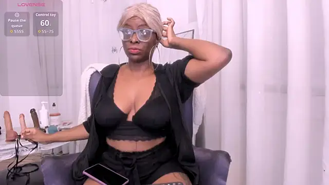 LolaJenkinss online show from November 8, 12:05 pm