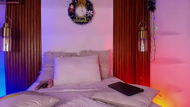 EvaGoddess  online show from December 13, 8:14 pm