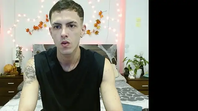 Dejavu11 online show from October 11, 4:01 am