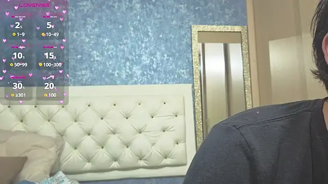 Snapshot of owen_desmond chatting on October 22, 2:56 am owen desmond online show from October 22, 2:56 am