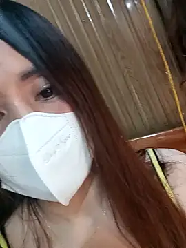 zuzuuLy online show from October 19, 4:18 pm