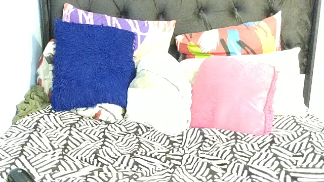 Dandelion enigman online show from November 2, 11:18 pm