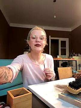 tacodeluxxxe online show from October 15, 3:34 pm