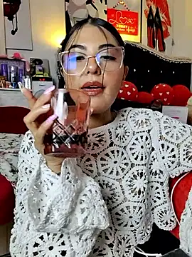 ValeNiitaLuv online show from March 1, 2:46 am