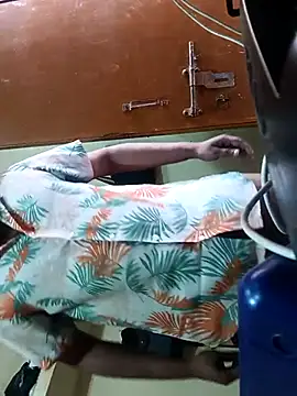 chunkyguy98 online show from February 9, 6:50 am