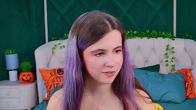 Snapshot of Akira_Halls chatting on October 27, 9:19 pm Akira Halls online show from October 27, 9:19 pm