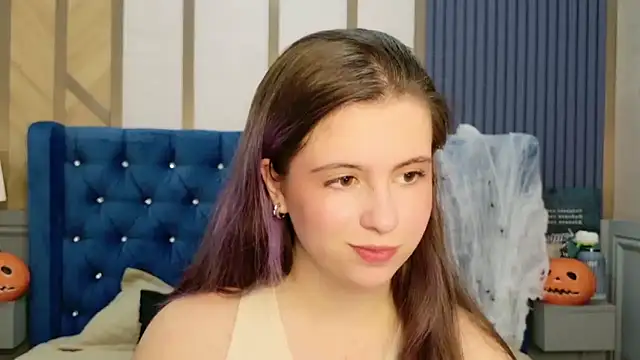 Snapshot of Akira_Halls chatting on October 28, 9:06 pm Akira Halls online show from October 28, 9:06 pm