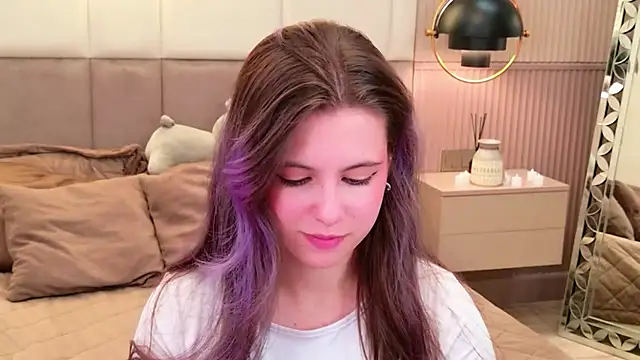 Snapshot of Akira_Halls chatting on November 13, 8:41 pm Akira Halls online show from November 13, 8:41 pm