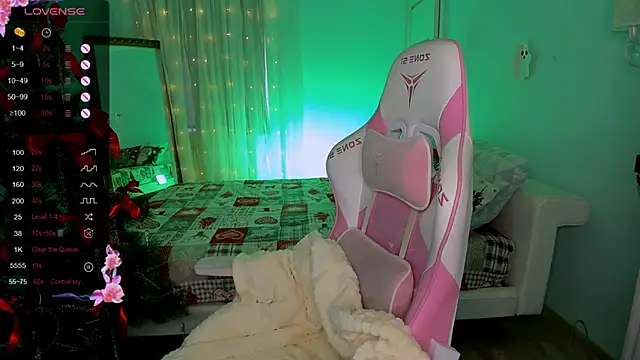 LinaBlossom  online show from December 17, 8:31 am