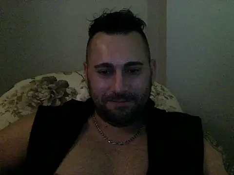 Snapshot of izlebeni_ chatting on November 16, 7:41 pm izlebeni online show from November 16, 7:41 pm