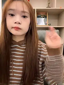 Snapshot of YY-27 chatting on October 27, 5:55 am YY-27 online show from October 27, 5:55 am