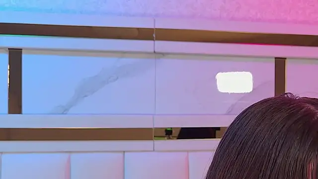 samanthaa sm online show from February 5, 11:37 am