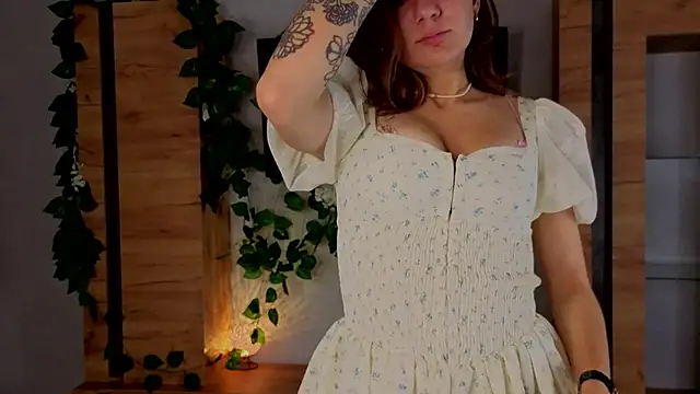 TiffanyBrooklin online show from September 24, 5:49 pm